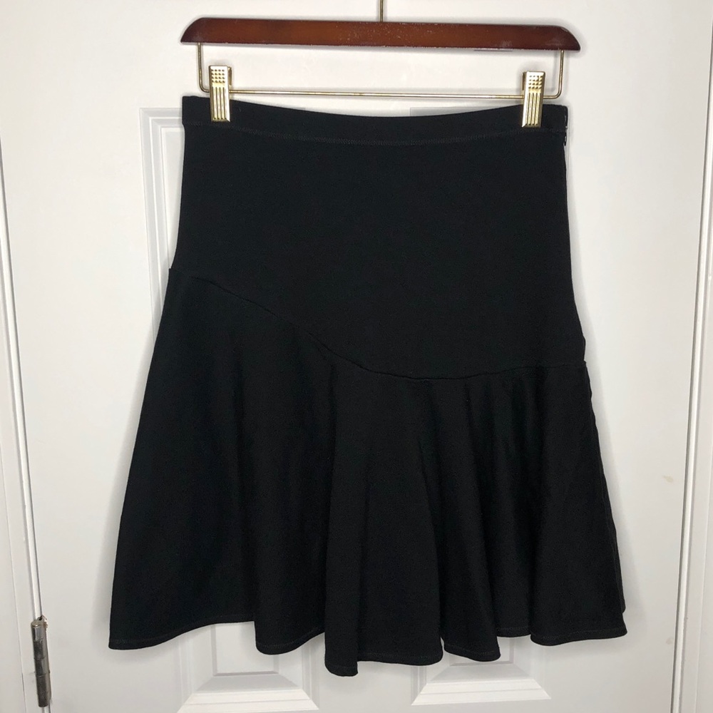 🎃🧡🎃CAbi Black Knee Length Skater Skirt 2